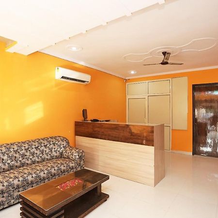 מלון ניו דלהי Oyo Rose Residency Near Dwarka Sector 9 Metro Station מראה חיצוני תמונה